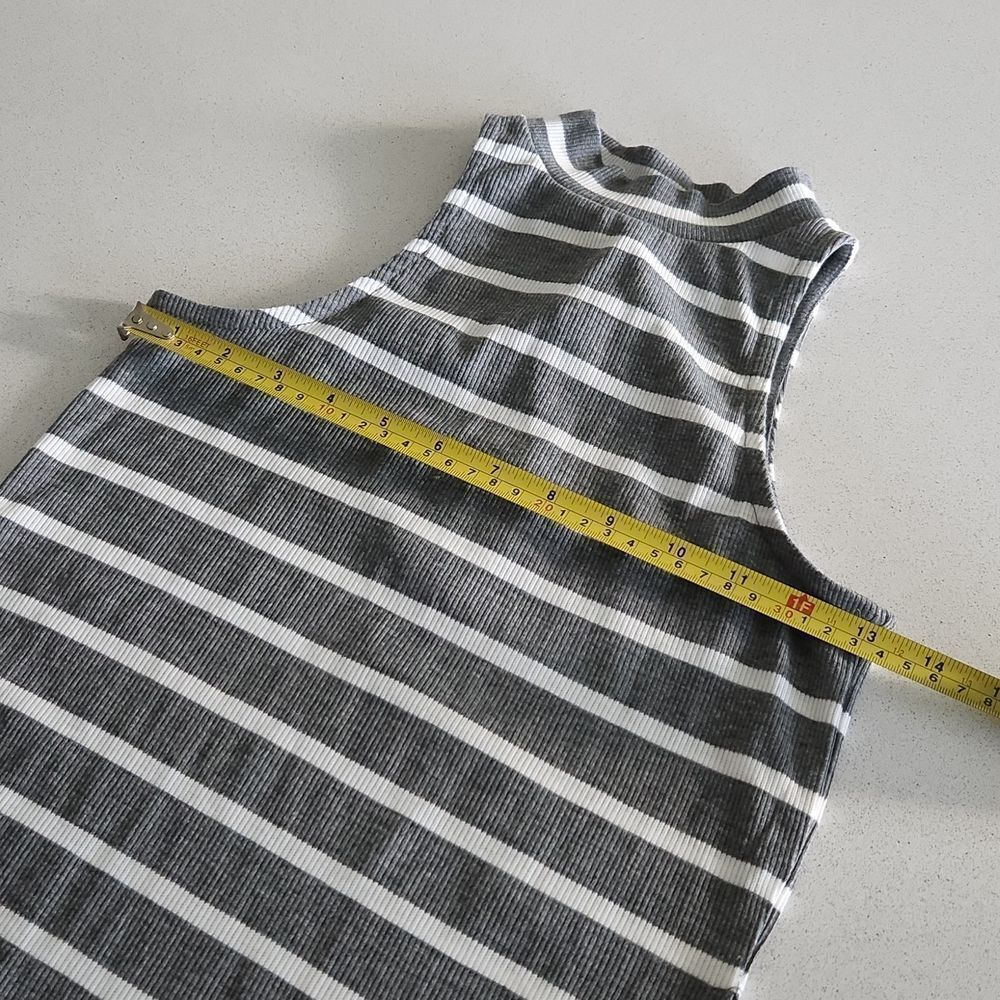 Cute long tank top - Picture 6 of 8